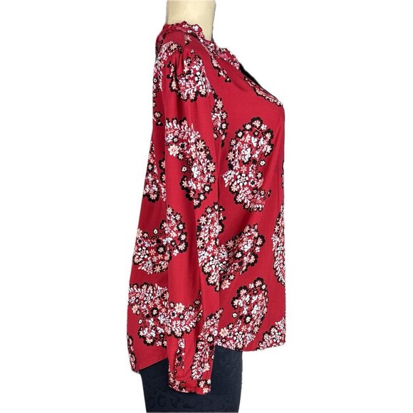 St. John's Bay S Red Floral Tie Keyhole Neckline Curved Hem Long Sleeve Blouse - Picture 3 of 6
